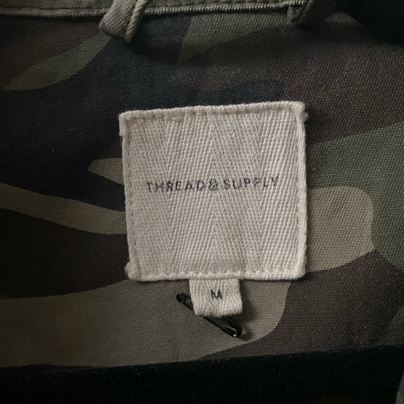 Women’s Camouflage Light Jacket - Picture 3 of 3